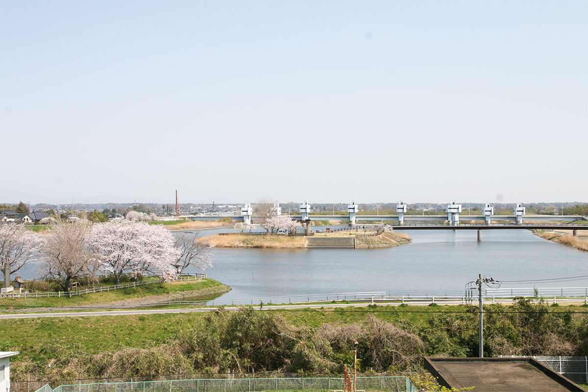 取手市内岡堰の風景